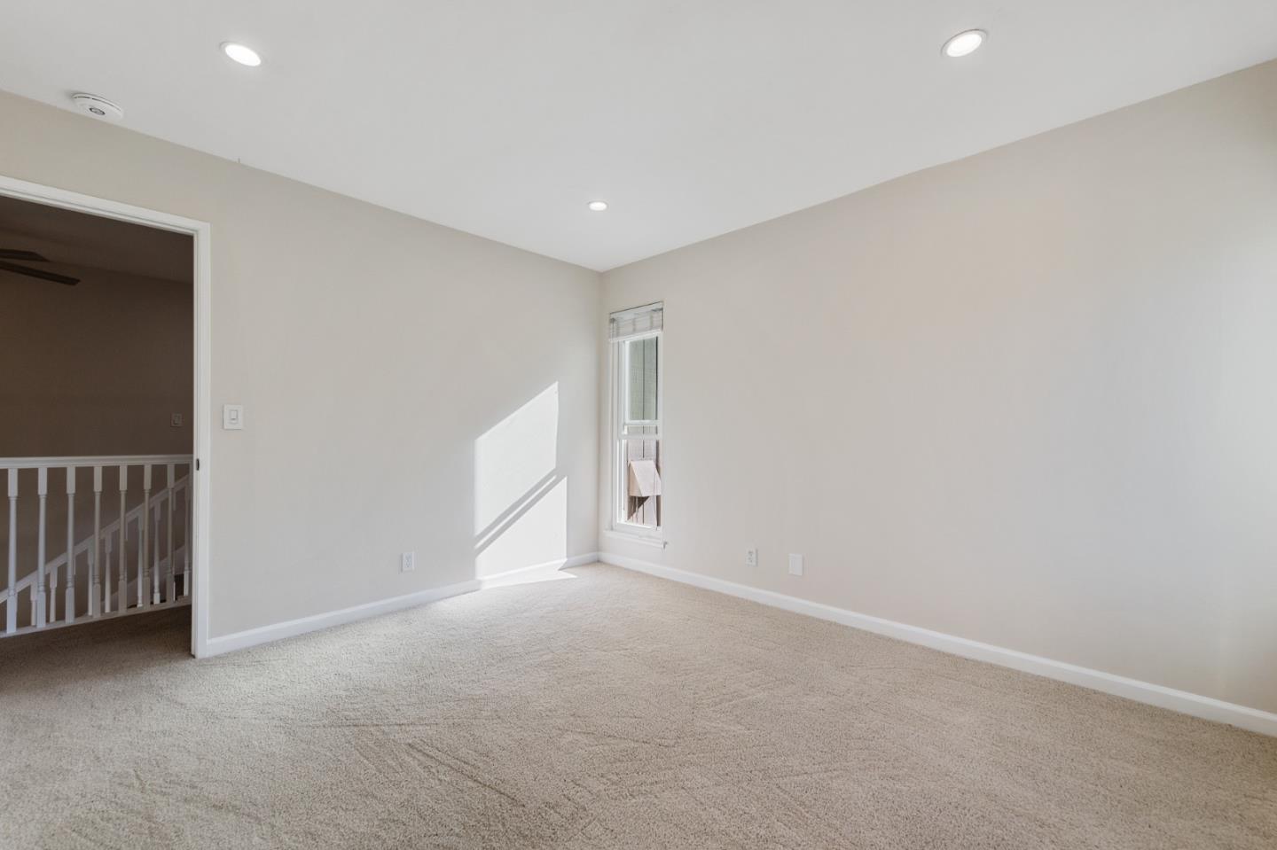 333 S Bernardo AVE