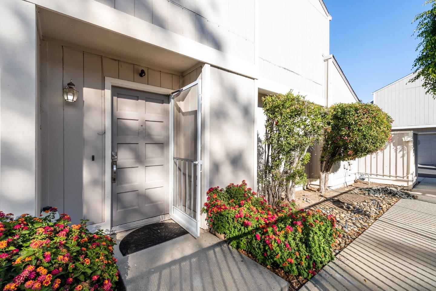 333 S Bernardo AVE