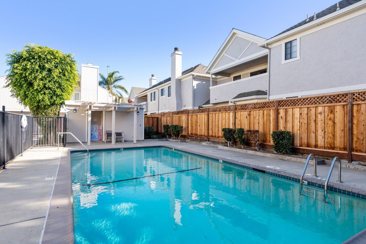 333 S Bernardo AVE