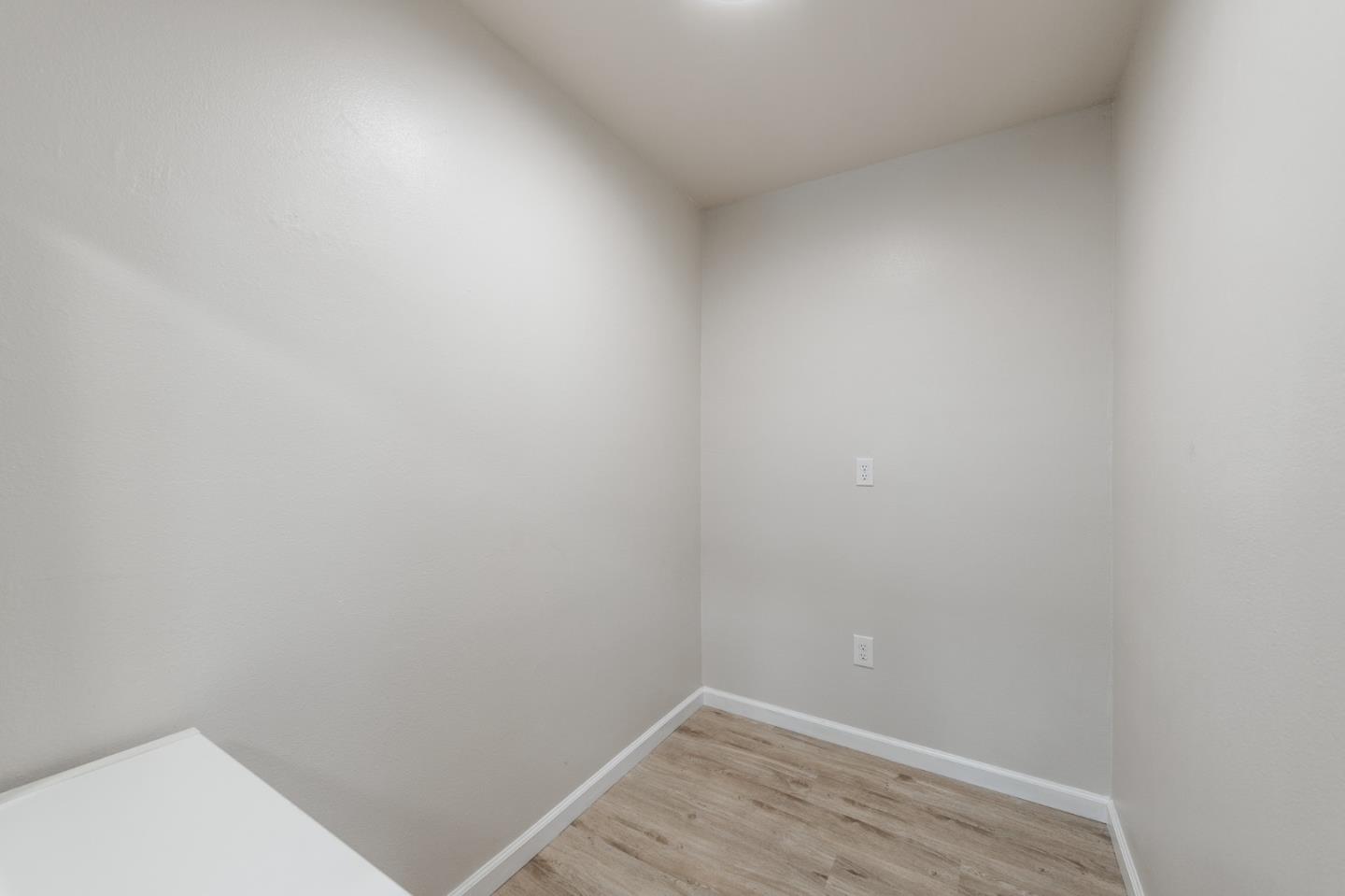 333 S Bernardo AVE