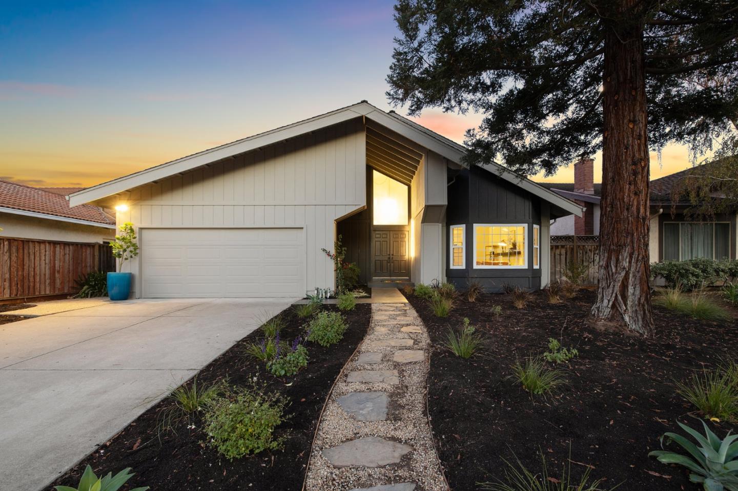 10296 Virginia Swan PL
