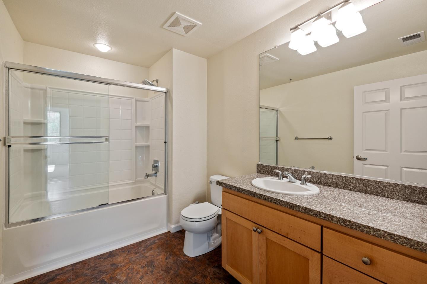 800 N 8th ST 213