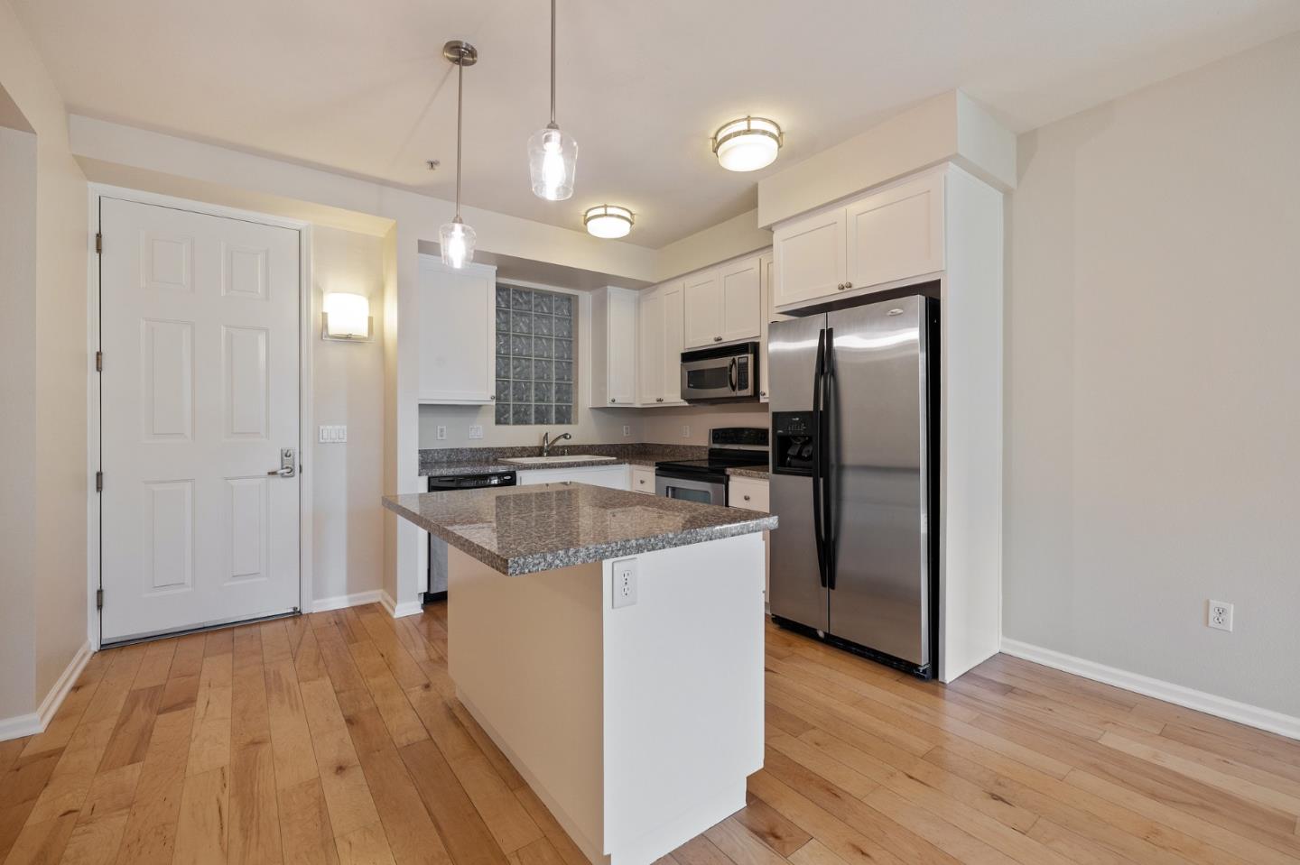 800 N 8th ST 213