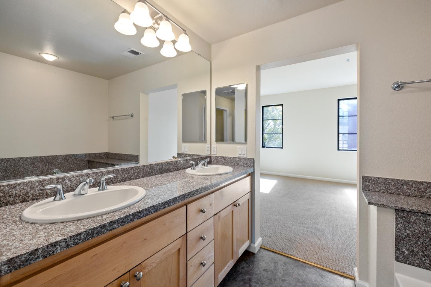 800 N 8th ST 213