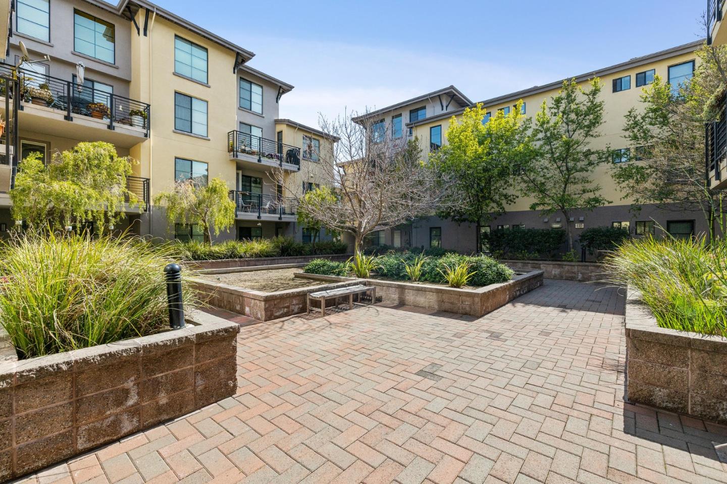 800 N 8th ST 213