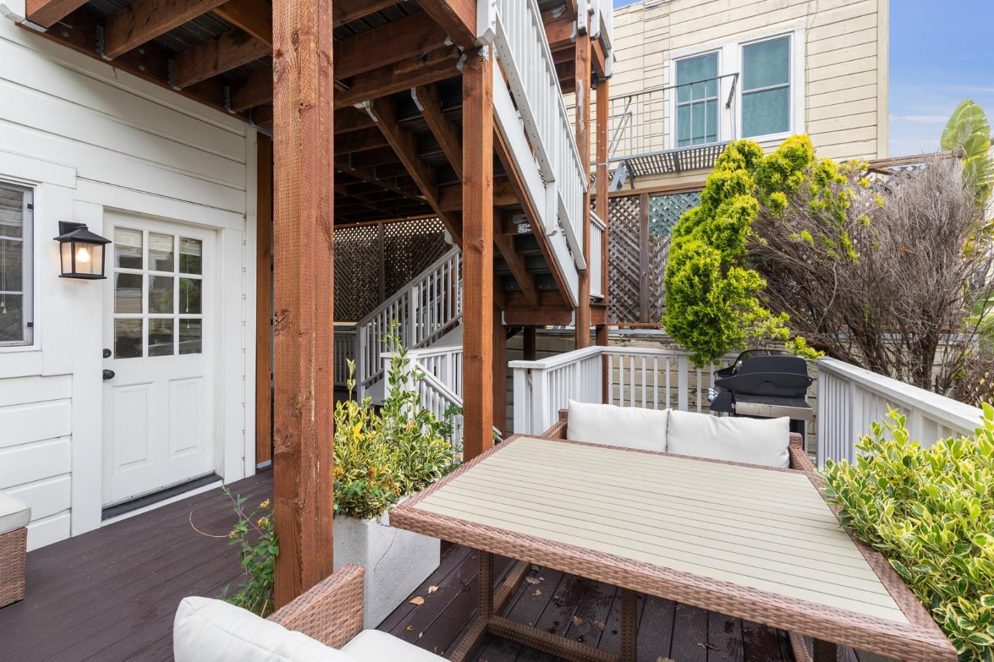 1844 Scott Street