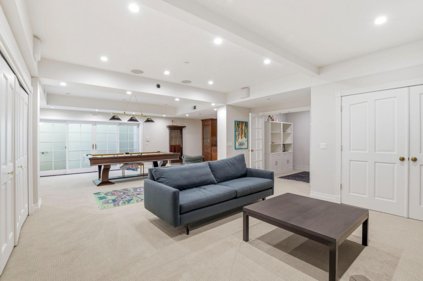300 Sunkist Lane