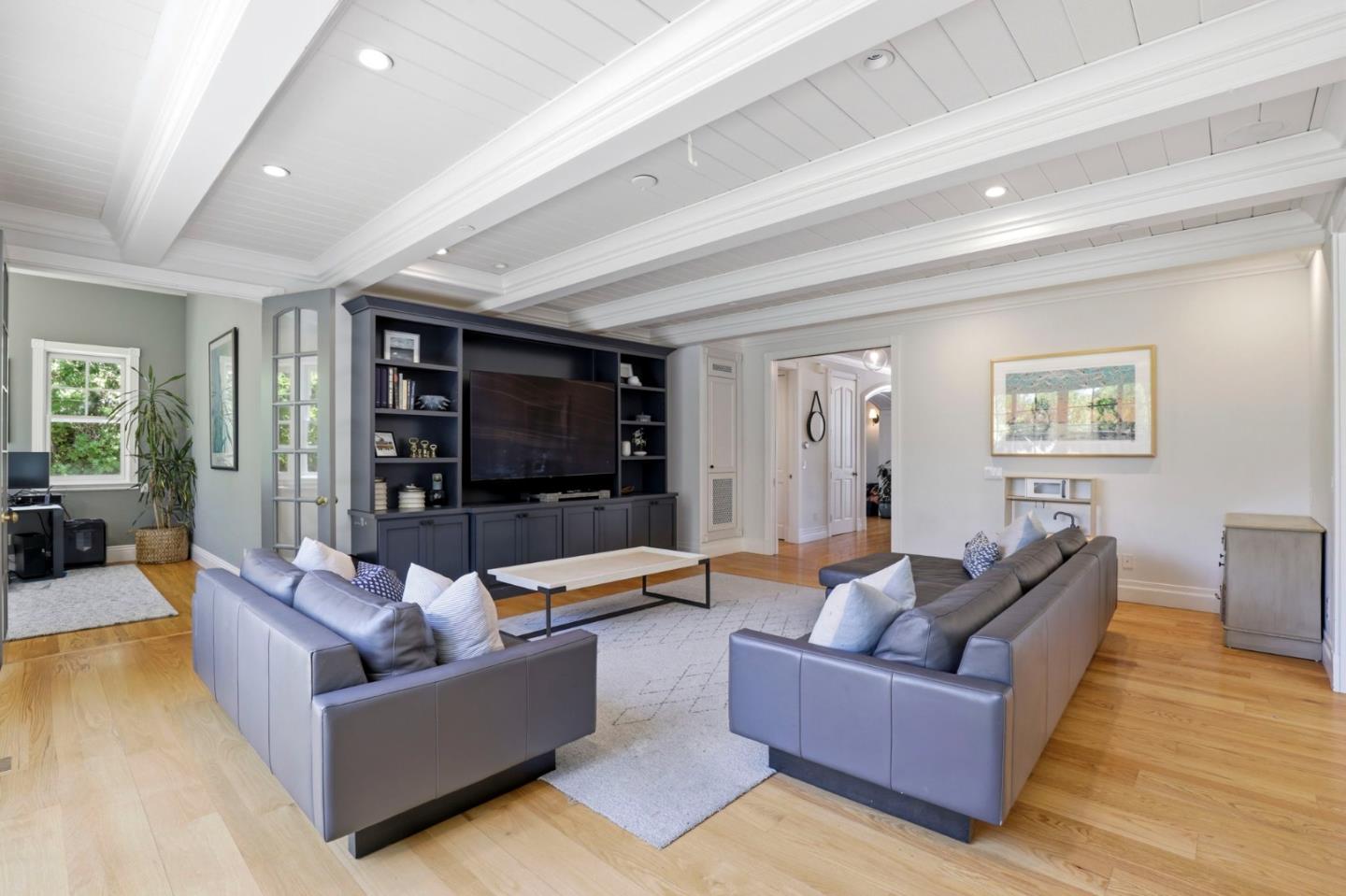 300 Sunkist Lane