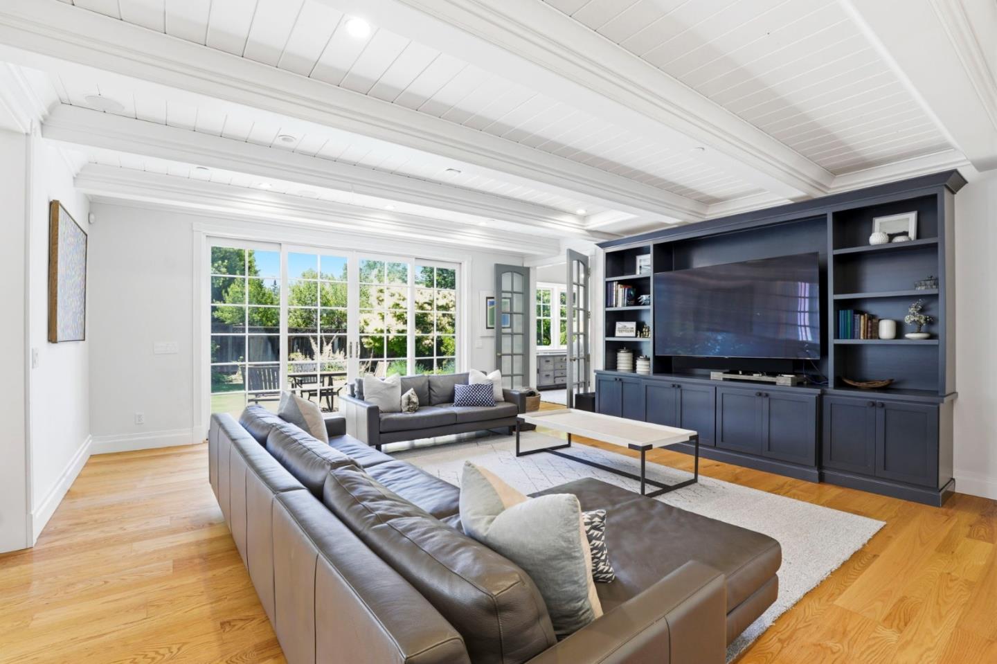 300 Sunkist Lane