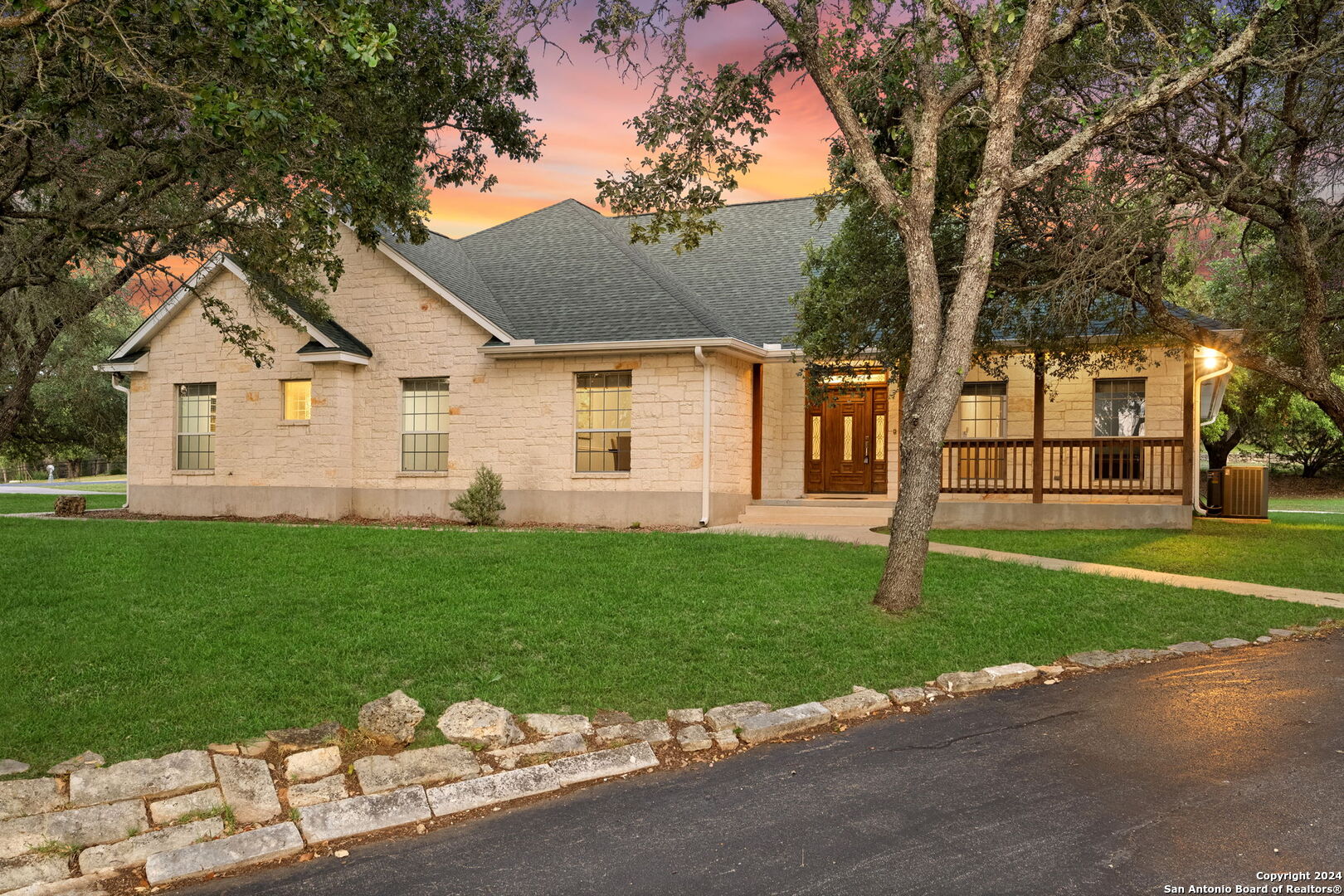 826 LANTANA Ridge