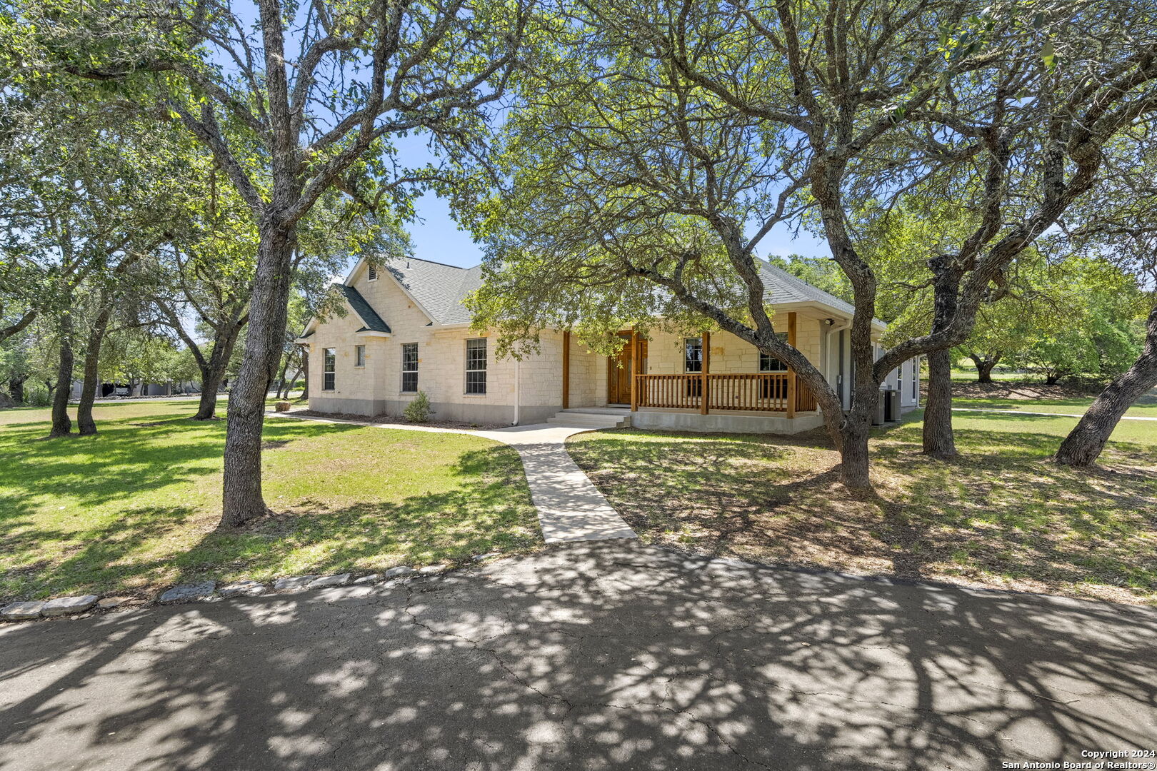 826 LANTANA Ridge