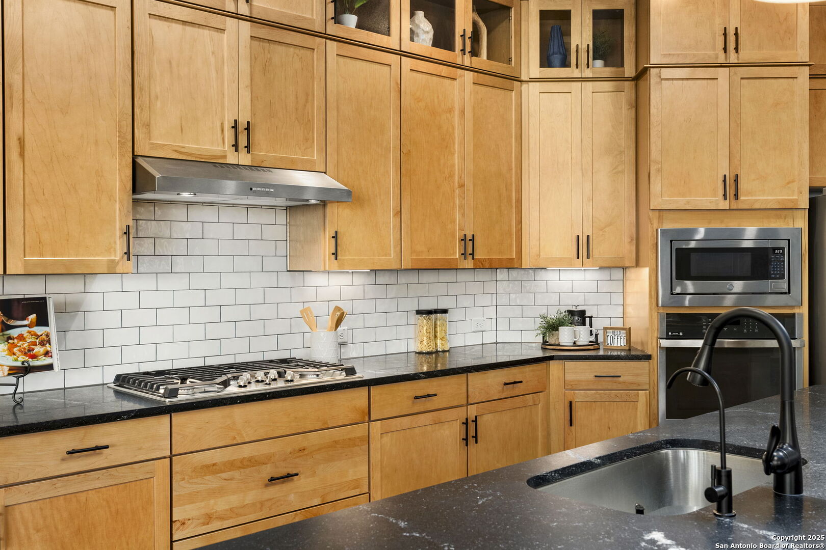 2123 KERRISDALE DR