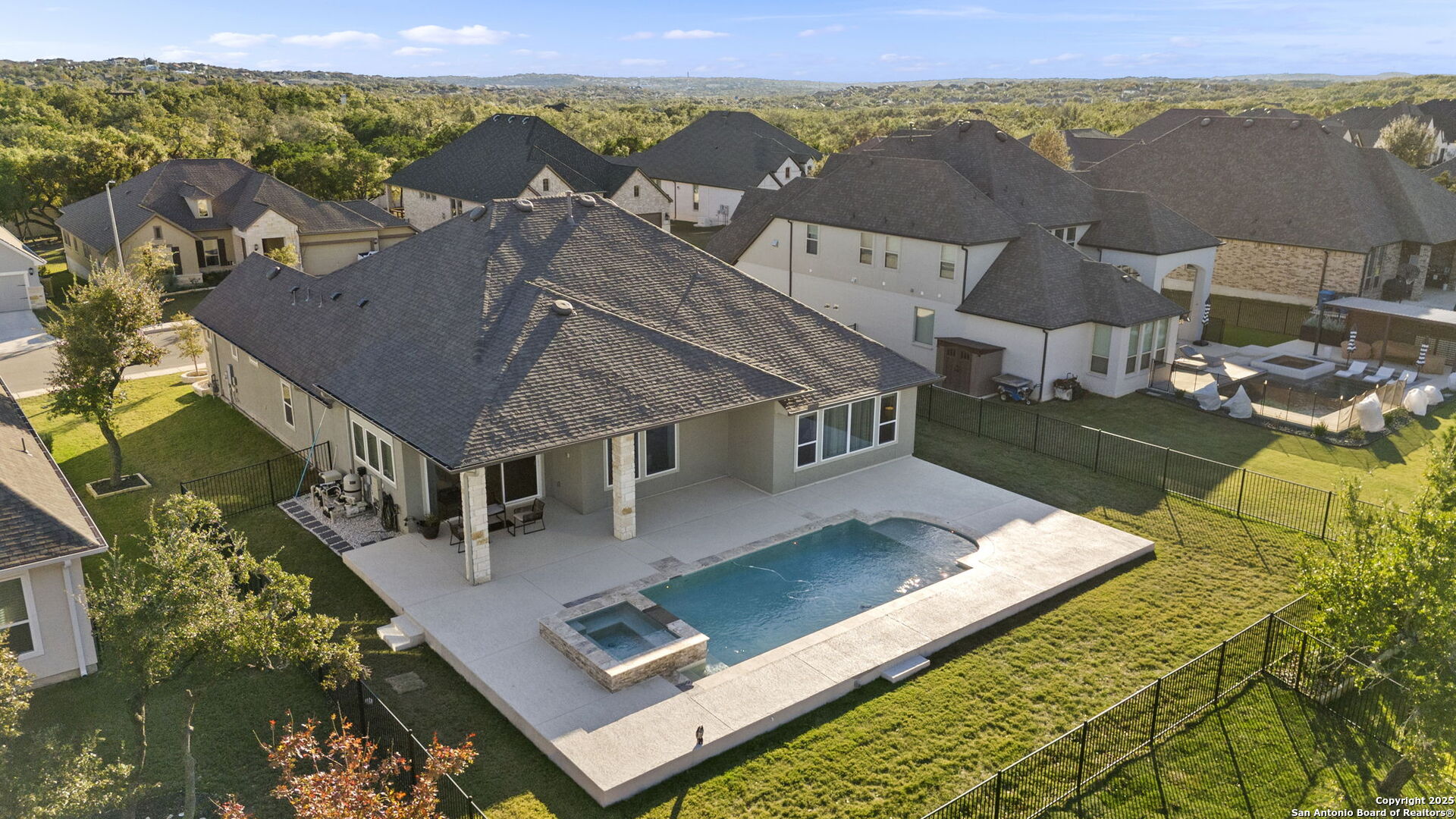2123 KERRISDALE DR