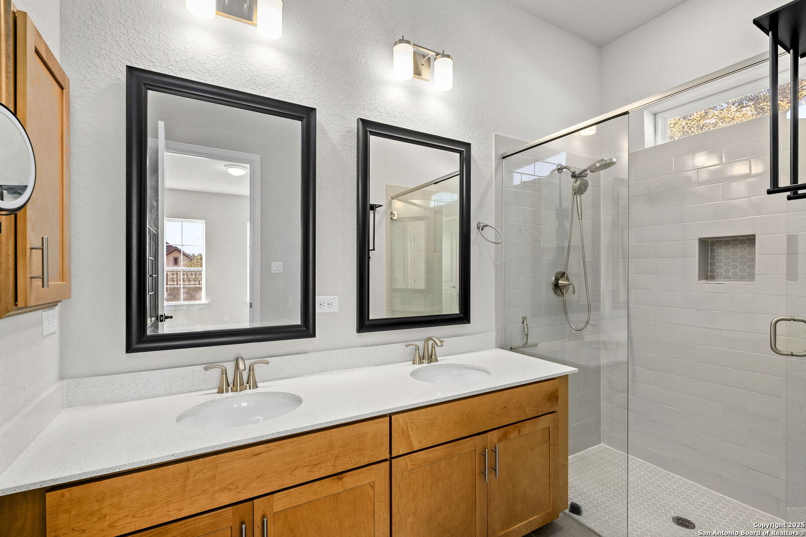 2123 KERRISDALE DR