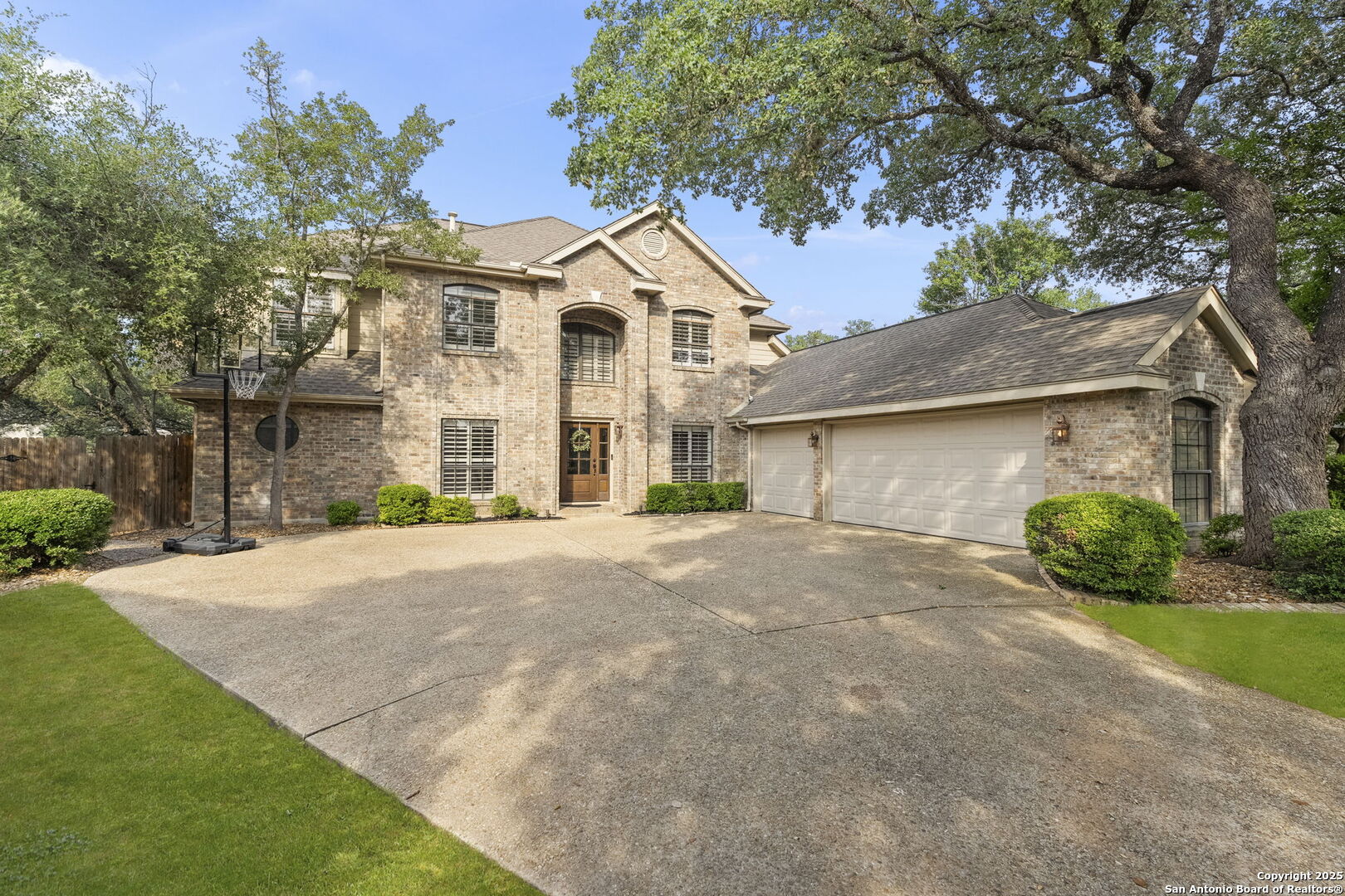 16222 Deer Crest