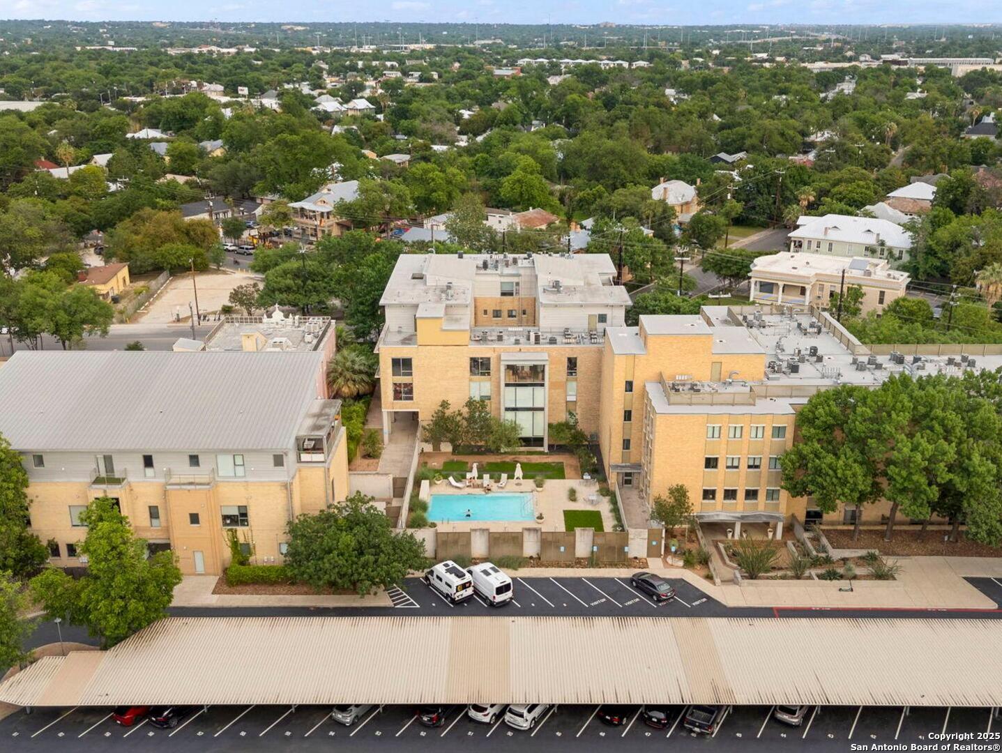 1115 S Alamo 2211