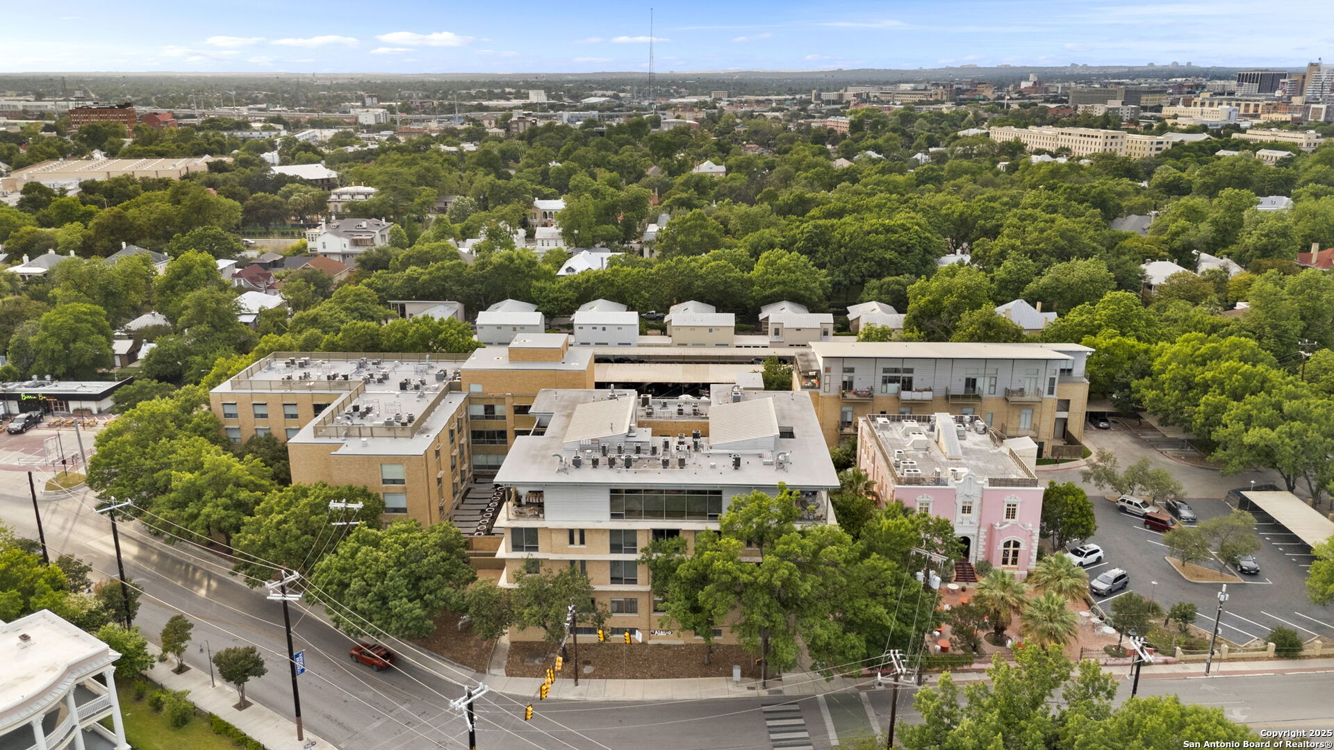 1115 S Alamo 2211