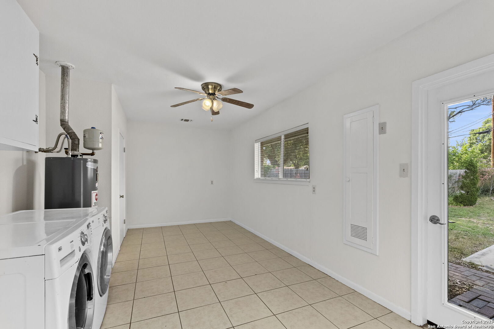 437 Spaceway