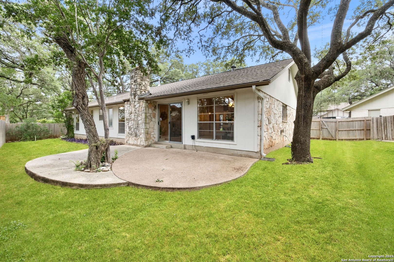 14310 Fox Fire Ln