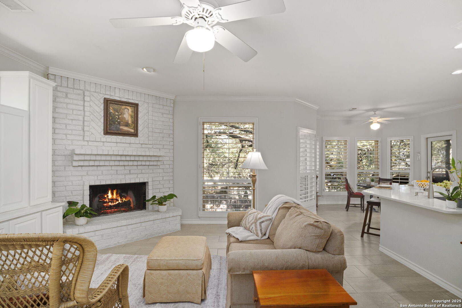 16222 Robinwood Ln
