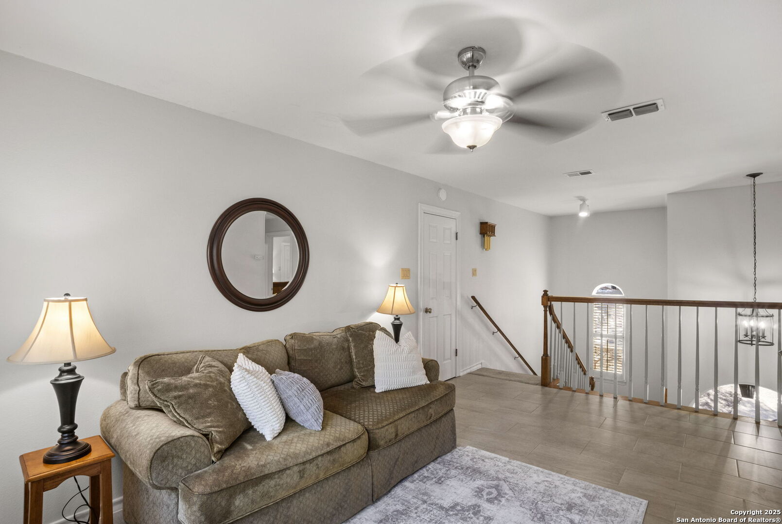 16222 Robinwood Ln