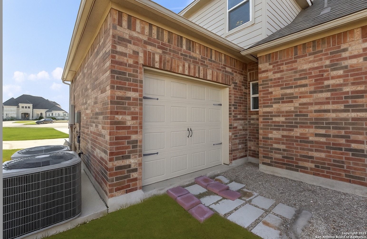 7008 Derek Ct