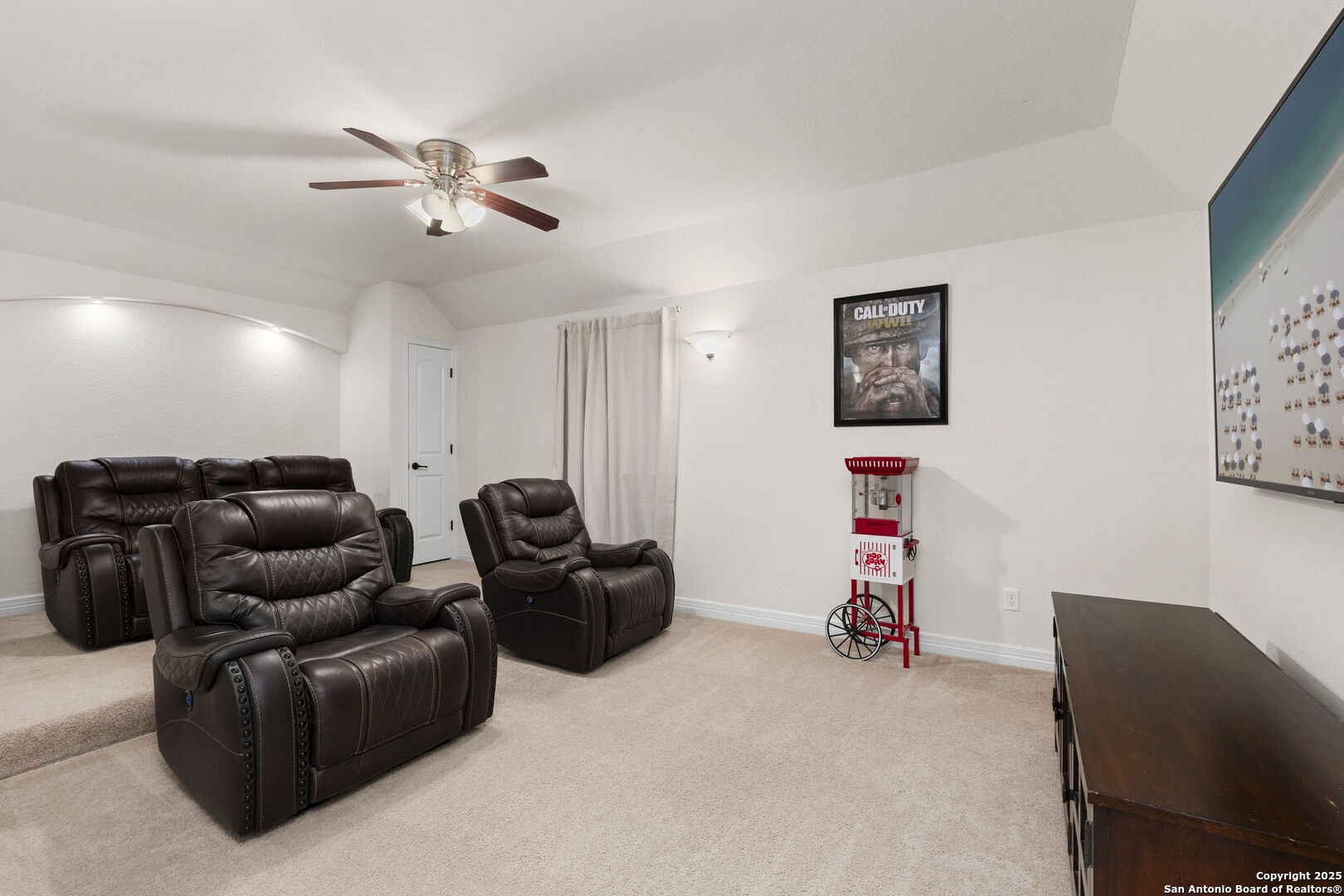 7008 Derek Ct