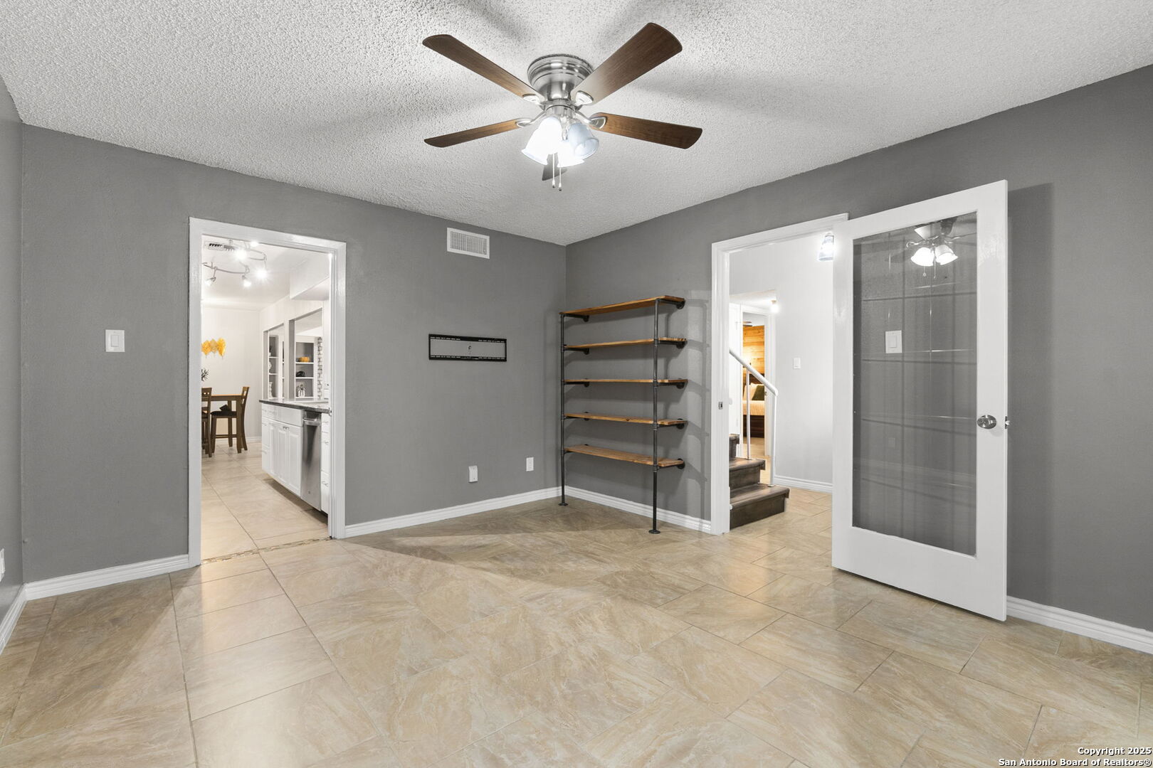5203 Metcalf