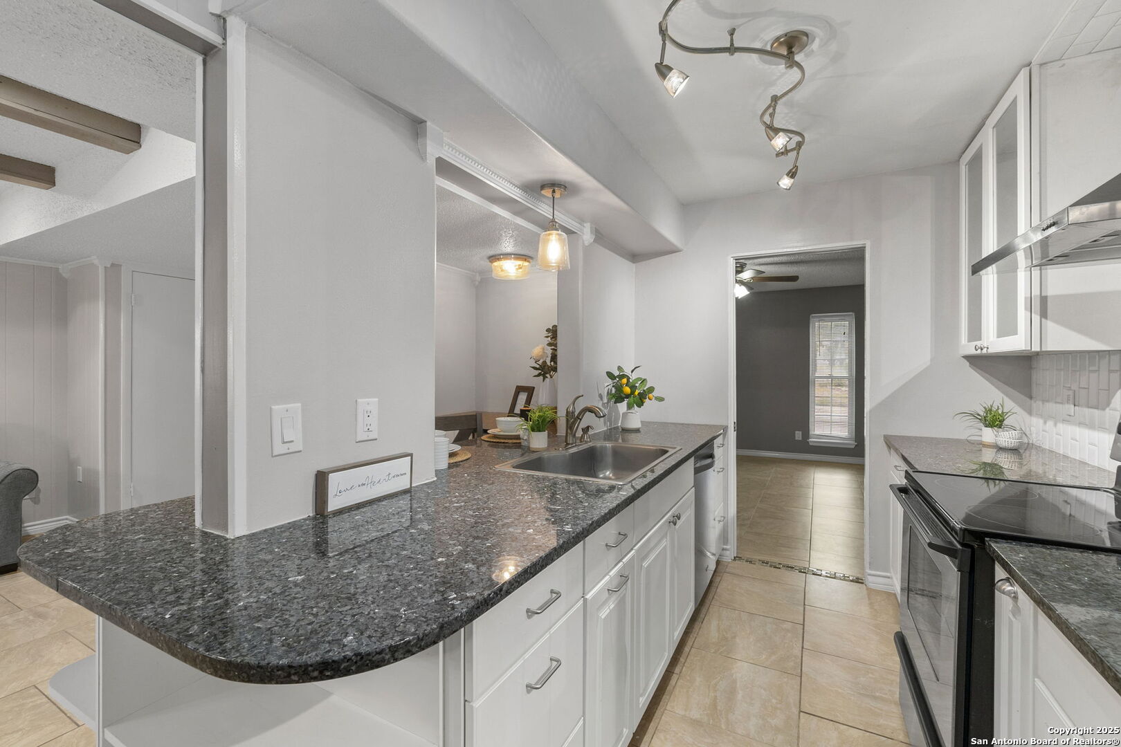 5203 Metcalf