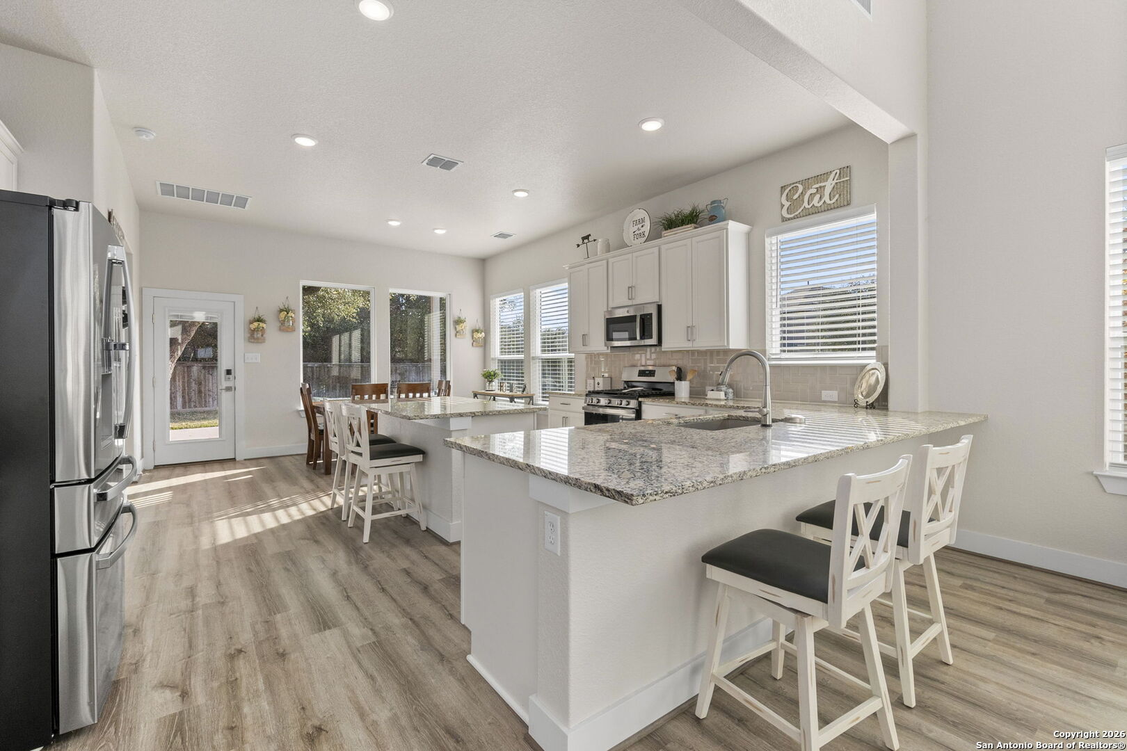 5702 Willow Creek Way