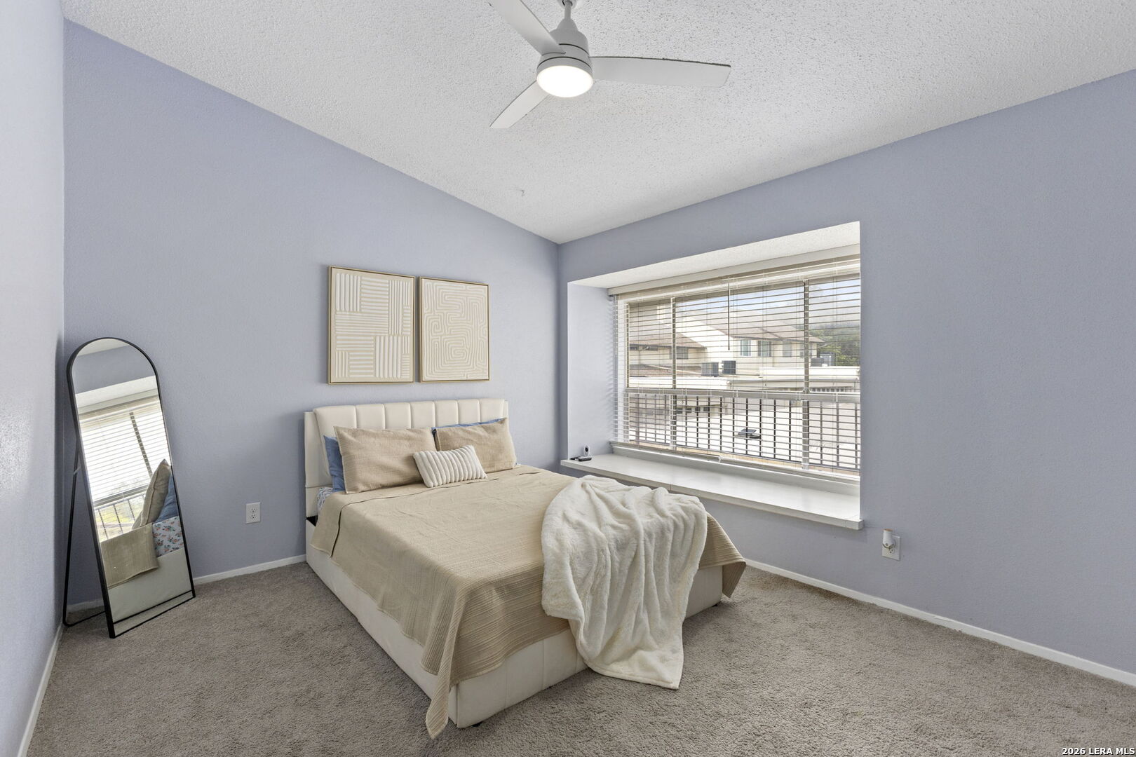 7123 Thrush View 8