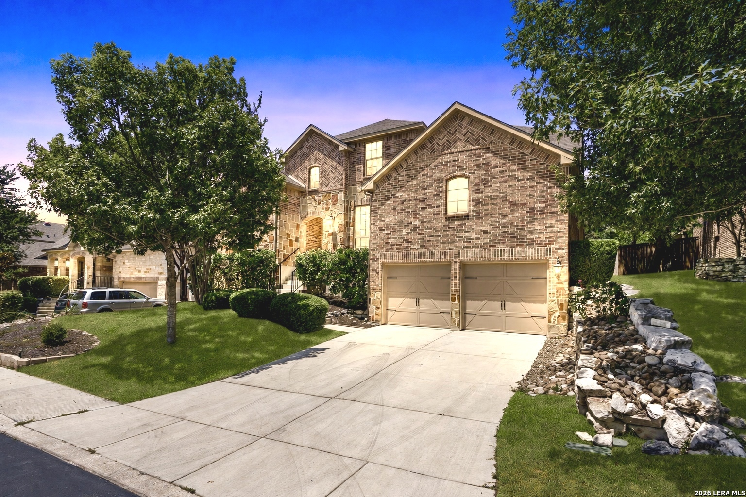 3519 CREST NOCHE DR