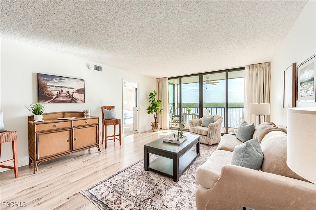 4253 Bay Beach LN C3