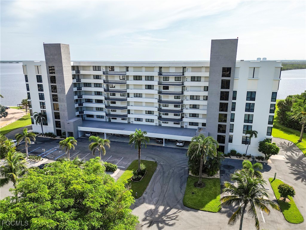 4253 Bay Beach LN C3