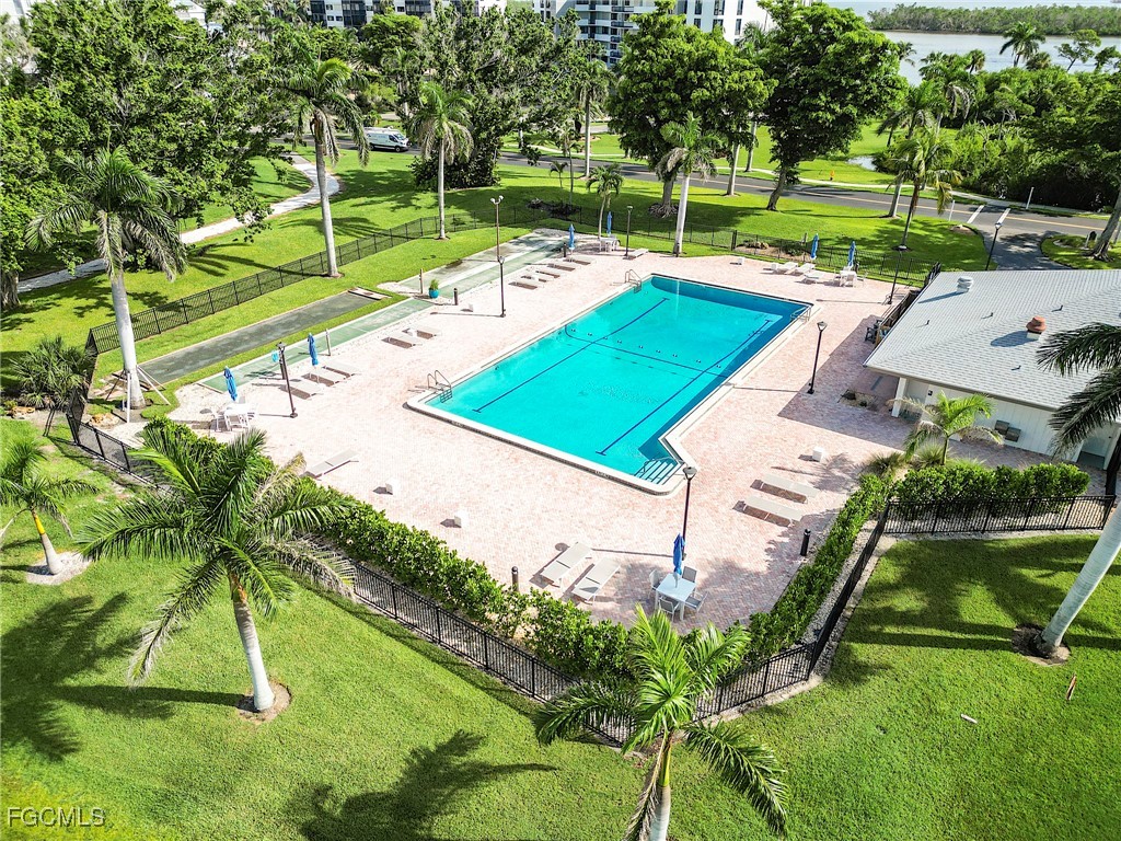4253 Bay Beach LN C3