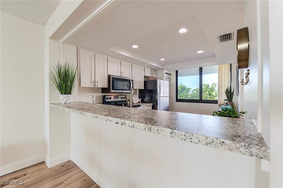 4253 Bay Beach LN C3