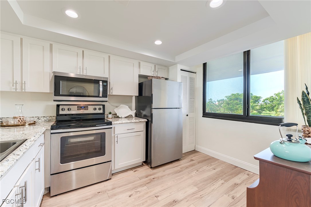 4253 Bay Beach LN C3
