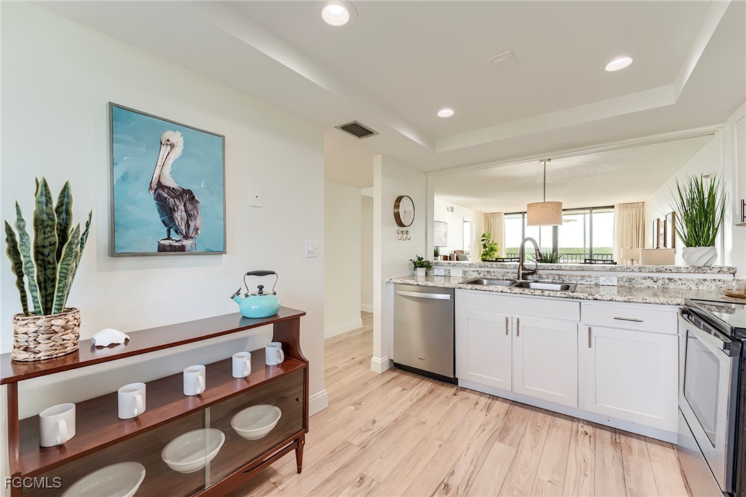 4253 Bay Beach LN C3