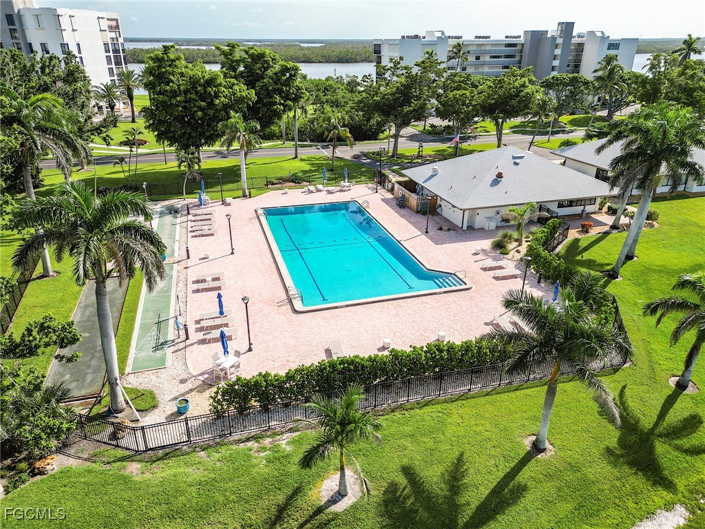 4253 Bay Beach LN C3