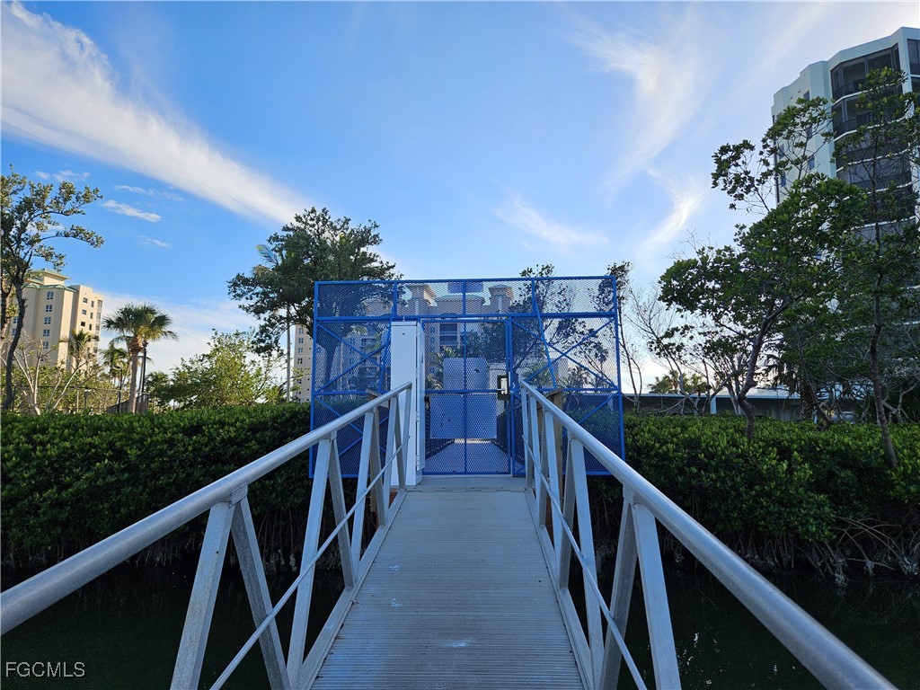 4187 Bay Beach #B28 LN