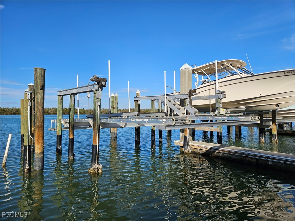 4187 Bay Beach #B28 LN