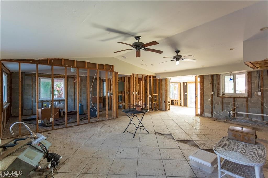 20 Sunview BLVD