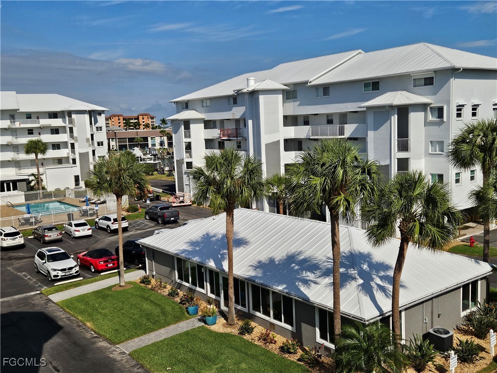 4571 Bay Beach LN 373