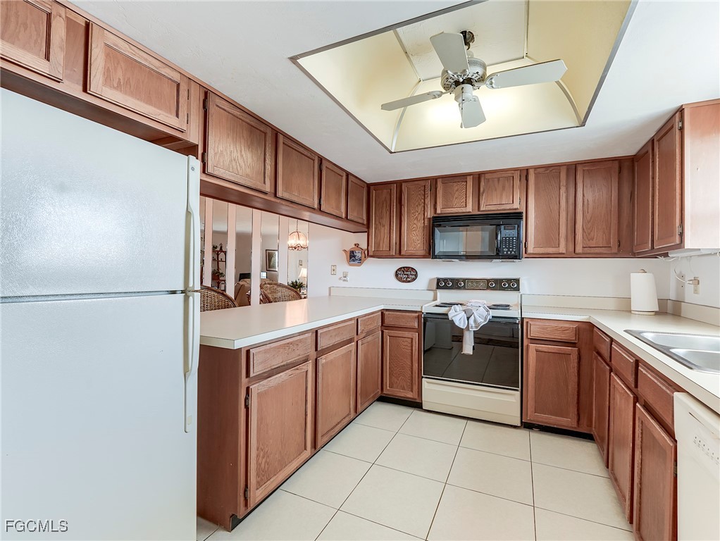 4581 Bay Beach LN 482