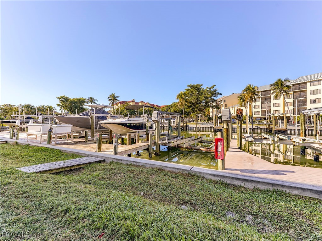 4581 Bay Beach LN 482