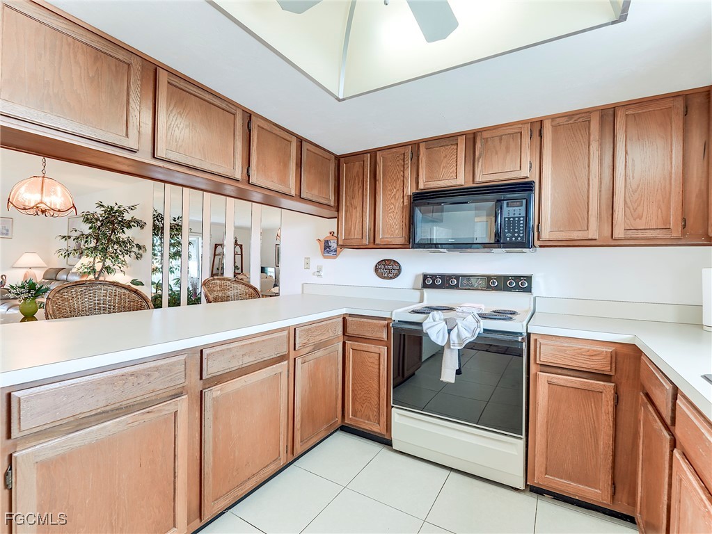 4581 Bay Beach LN 482