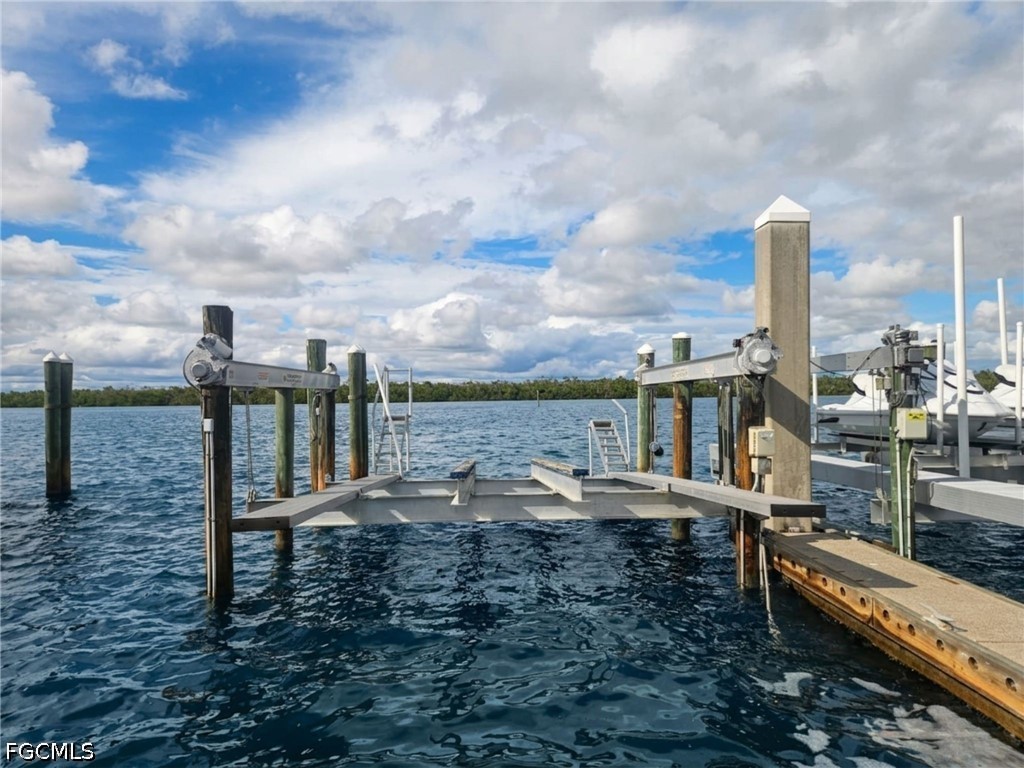 B24 4187 Bay Beach LN