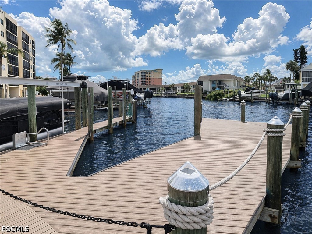 Dock #60 4351 Bay Beach LN