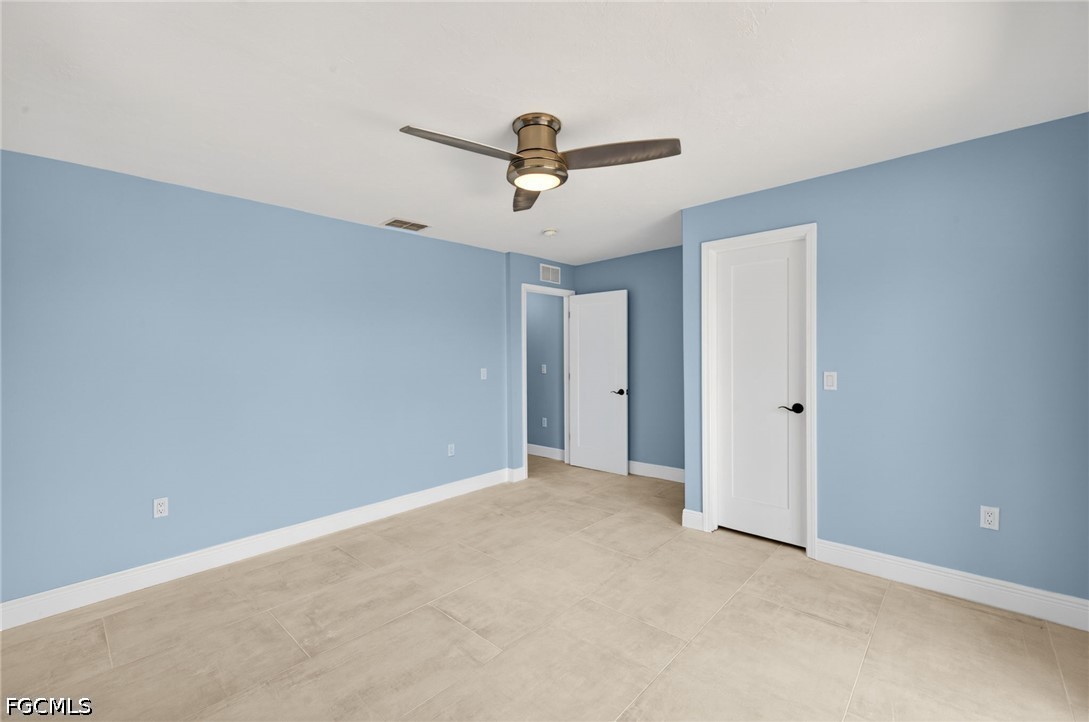 3 Bayview BLVD