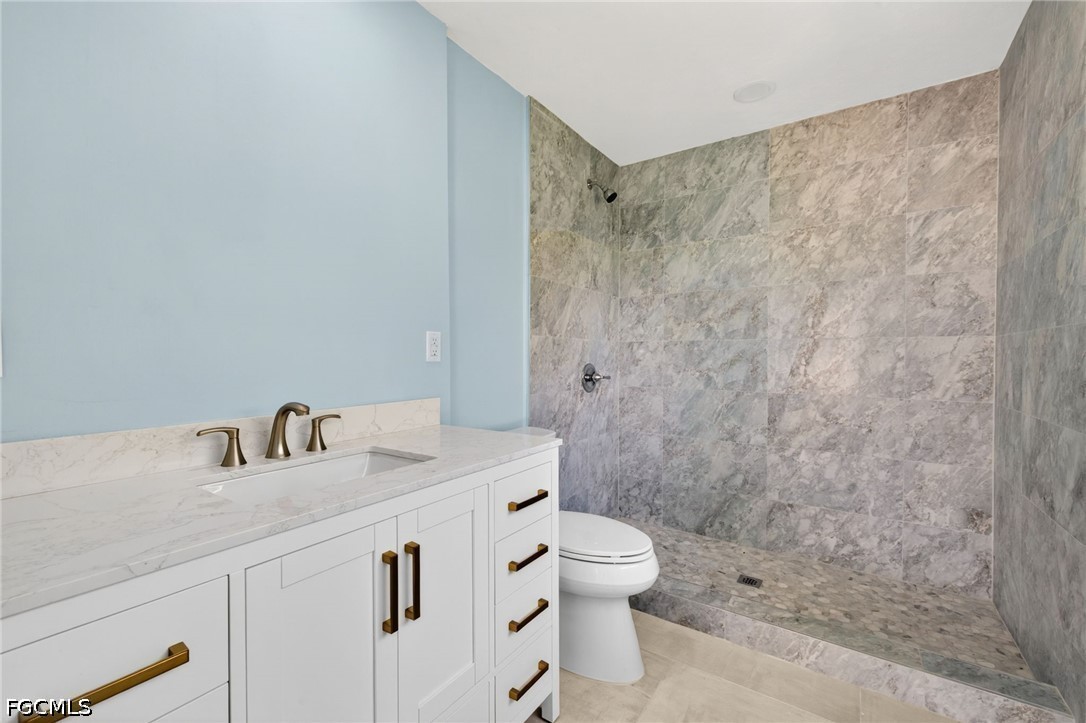 3 Bayview BLVD